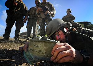 300px-Claymore_Recon_placement