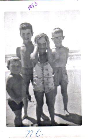 10394514_915378031805928_6095441657729534637_n